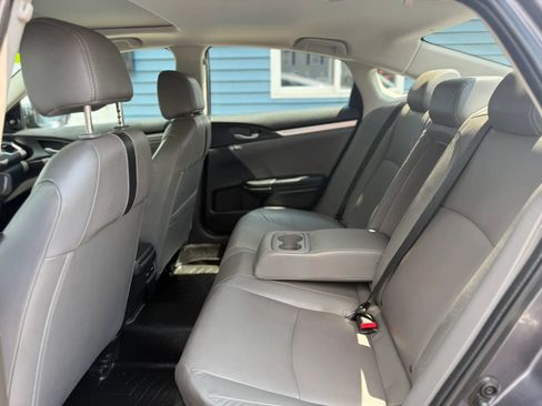 Used 2017 Honda Civic Touring image 33