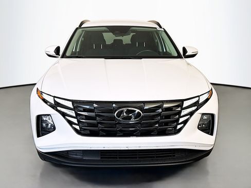 Used 2023 Hyundai Tucson SEL FWD image 2