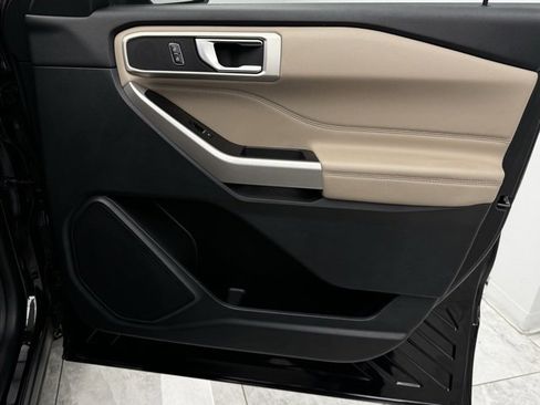 Used 2023 Ford Explorer XLT w/ Equipment Group 202A image 44