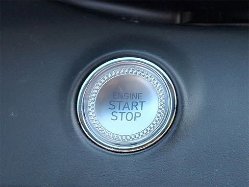 Used 2023 Genesis GV70 2.5T w/ Sport Prestige Package image 25