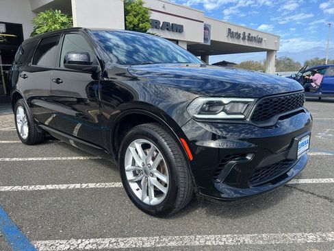Used 2023 Dodge Durango GT image 3