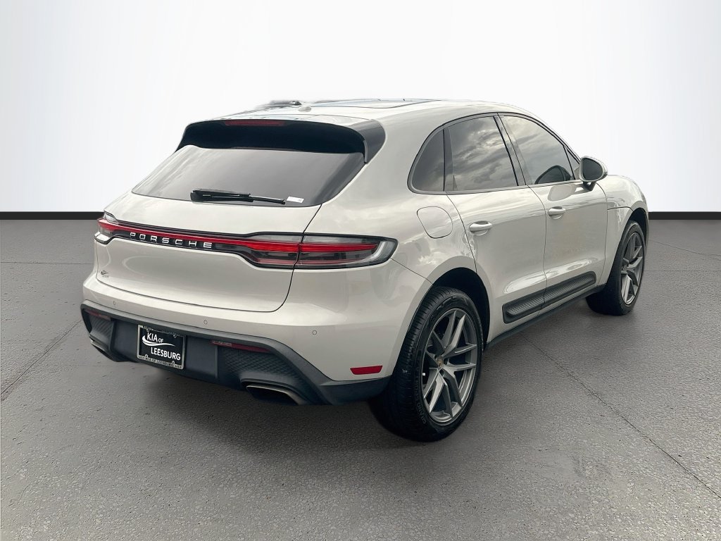 Used 2023 Porsche Macan AWD/4WD image 7