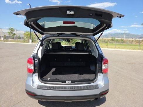 Used 2016 Subaru Forester 2.5i Touring w/ Eyesight & Navigation System AWD/4WD image 16