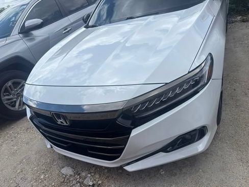 Used 2021 Honda Accord Sport image 2