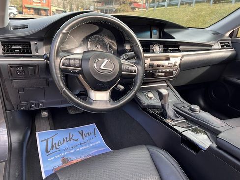 Used 2016 Lexus ES 350 image 10