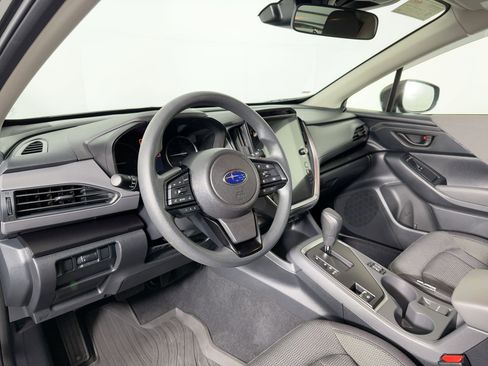 Used 2024 Subaru Crosstrek 2.0i Premium image 3