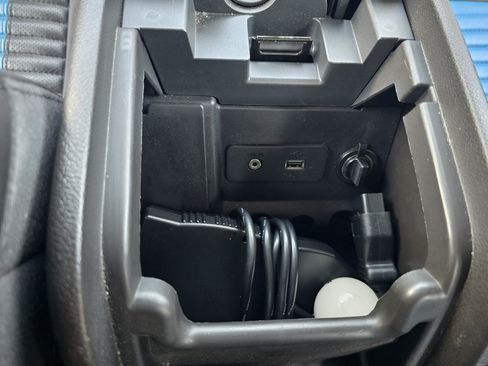 Used 2010 Ford Mustang Shelby GT500 RWD image 24