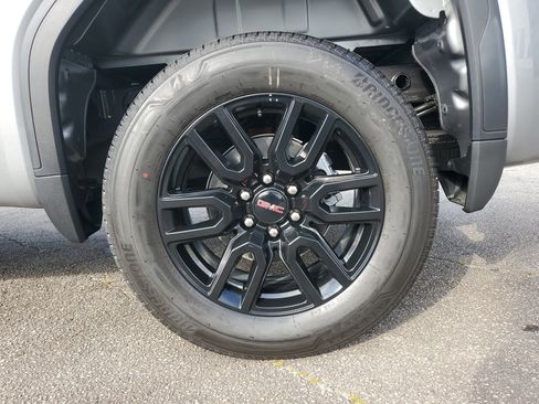 New 2025 GMC Sierra 1500 Elevation image 9