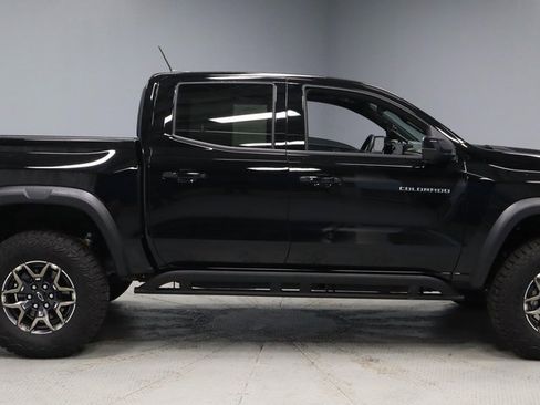 Used 2026 Chevrolet Colorado ZR2 w/ Technology Package image 13