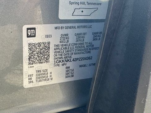 Used 2023 GMC Acadia SLE w/ Driver Convenience Package FWD image 35