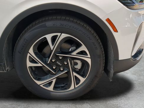 New 2026 Lincoln Nautilus Premier w/ Equipment Group 102A AWD/4WD image 26