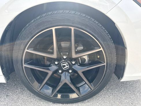 Used 2022 Honda Civic Sport Touring image 7