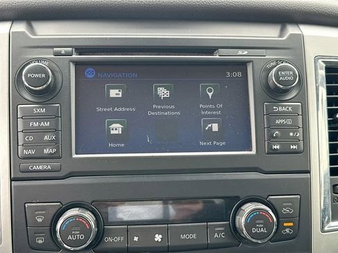 Used 2017 Nissan Titan SV image 13