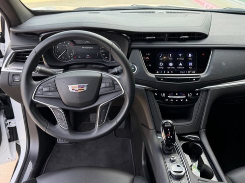 Used 2024 Cadillac XT5 Luxury FWD image 19