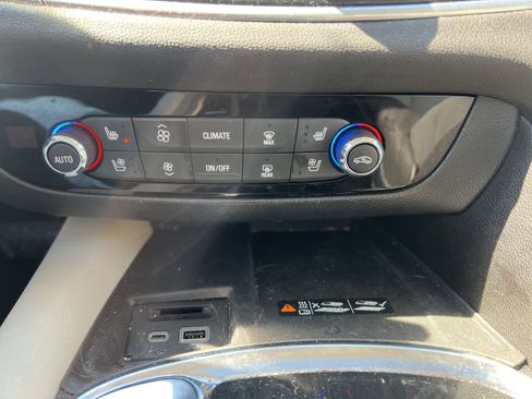 Used 2022 Buick Enclave Premium w/ Experience Buick Package AWD/4WD image 15