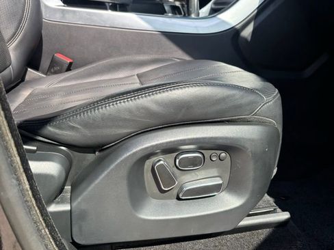 Used 2014 Land Rover Range Rover Sport HSE image 16