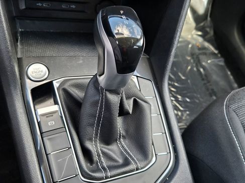 Used 2022 Volkswagen Tiguan S image 20