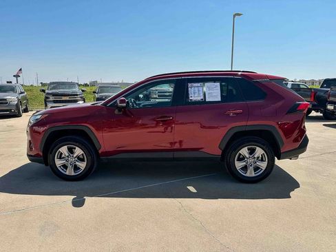 Used 2025 Toyota RAV4 XLE FWD image 6