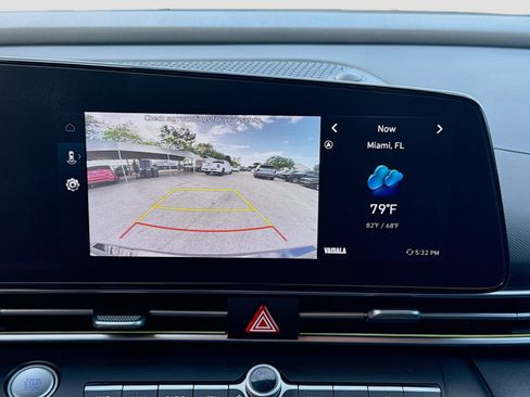 Used 2024 Hyundai Elantra SEL image 11