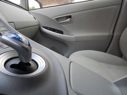 Used 2012 Toyota Prius Four image 40