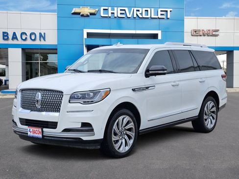 Used 2023 Lincoln Navigator Reserve AWD/4WD image 1