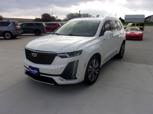 Used 2020 Cadillac XT6 Premium Luxury image 6