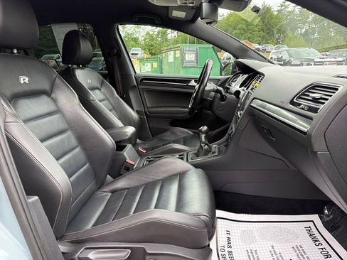 Used 2016 Volkswagen Golf R 4-Door AWD/4WD image 27