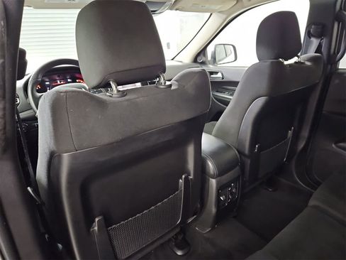 Used 2021 Dodge Durango SXT image 18