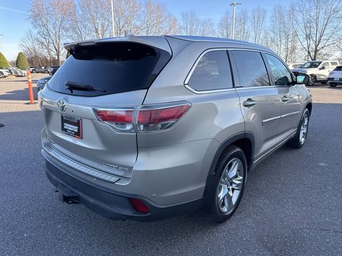 Used 2016 Toyota Highlander Limited image 7