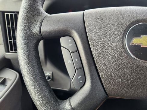 Used 2025 Chevrolet Express 3500 w/ Power Convenience Package image 28