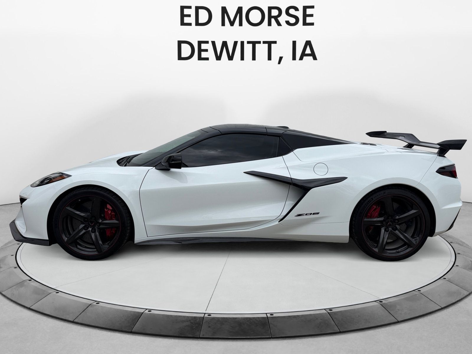 Used 2026 Chevrolet Corvette Z06 RWD image 2