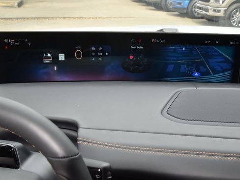 New 2025 Lincoln Navigator L Black Label image 35