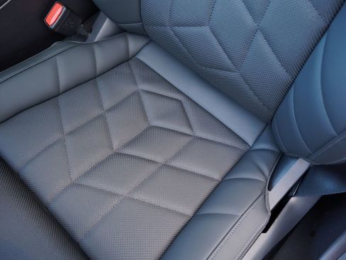 New 2026 BMW 550e xDrive w/ Premium Package image 13