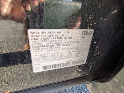 Used 2017 Audi Q3 2.0T Premium Plus w/ Premium Plus Package image 25