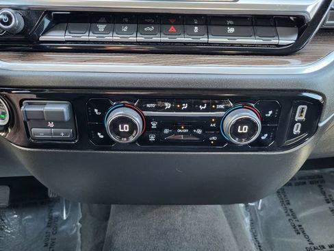 Used 2025 Chevrolet Silverado 2500 LT w/ Convenience Package AWD/4WD image 15
