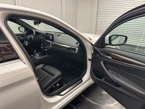 Used 2019 BMW 540i xDrive image 8