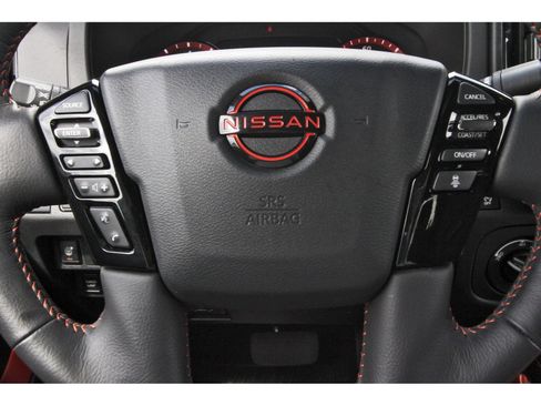 Certified 2025 Nissan Frontier PRO-4X w/ Pro Convenience Package AWD/4WD image 18