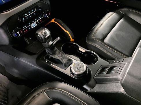 Used 2021 Ford Bronco Badlands image 16