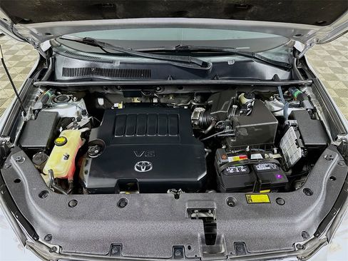 Used 2011 Toyota RAV4 Limited image 34