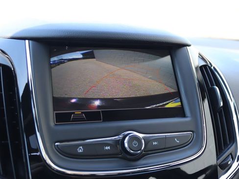 Used 2019 Chevrolet Cruze Premier w/ Sun And Sound Package image 27