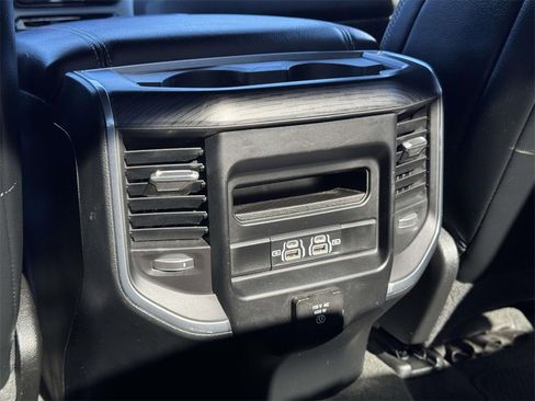 Used 2024 RAM 1500 Laramie image 18