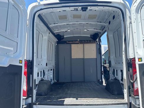 Used 2020 Ford Transit 250 Medium Roof RWD image 9