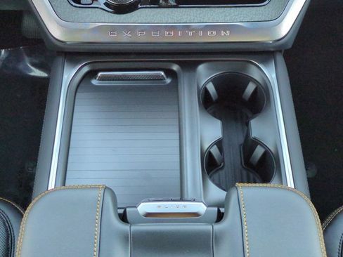 New 2025 Ford Expedition Tremor image 19