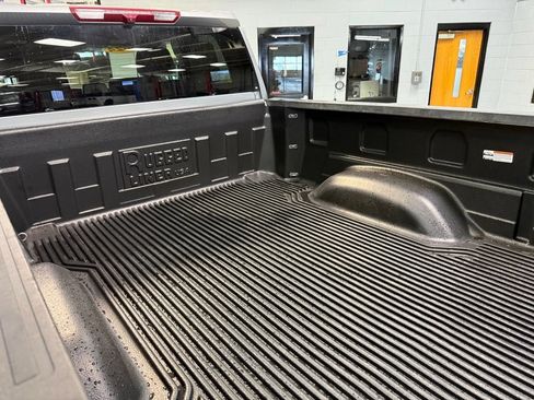 Used 2024 GMC Sierra 2500 SLE AWD/4WD image 23
