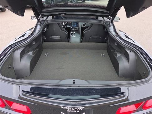 Used 2017 Chevrolet Corvette Stingray Coupe w/ 1LT image 12