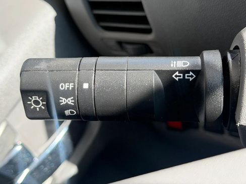 Used 2016 Nissan Frontier S image 11