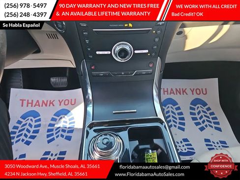 Used 2019 Ford Edge Titanium image 14