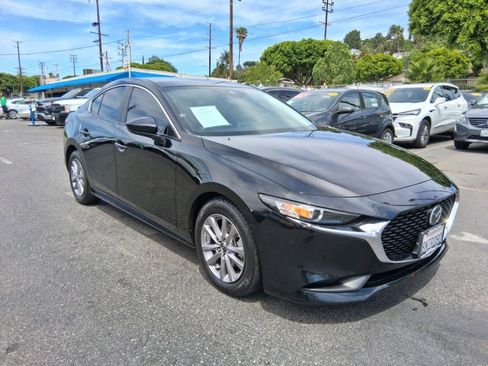 Used 2020 MAZDA MAZDA3 Sedan image 1