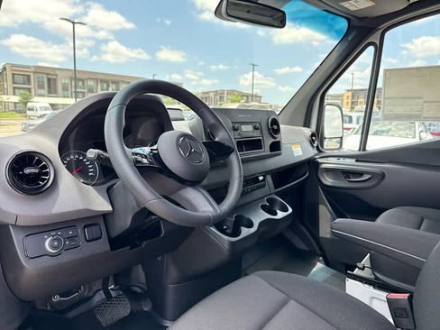 New 2025 Mercedes-Benz Sprinter 2500 image 20