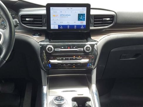 Used 2021 Ford Explorer Limited w/ Hybrid Equipment Group 310A AWD/4WD image 28